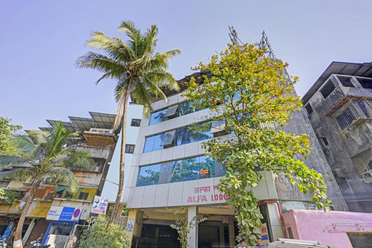 Spot On 81122 Alfa Lodge - Mumbai — Photos 2